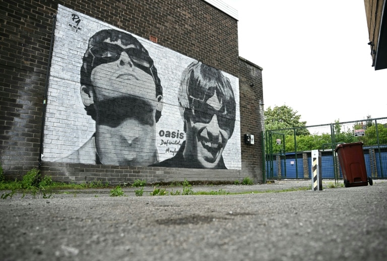 Oasis fans could spend £1 bn on UK concerts: study