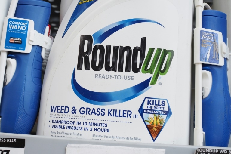 Bayer says legal woes could force it to pull weedkiller