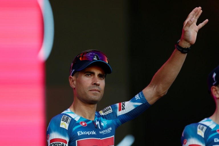 Giro over for Landa after high-speed opening stage crash