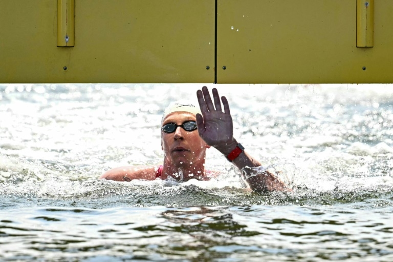 German Wellbrock wins world 10km swim after water quality delay