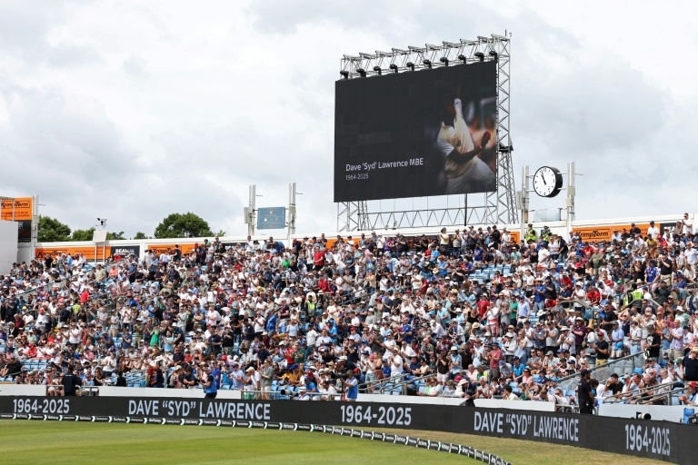 Former England fast bowler David Lawrence dead at 61