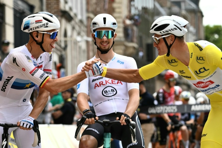 France's long wait for Tour winner goes on but Thevenet sees hope