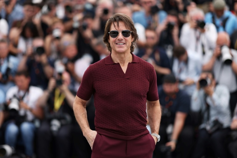 Tom Cruise to receive honorary Oscar in career first