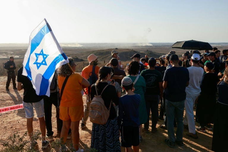 'Ours forever': would-be Israeli settlers march on Gaza
