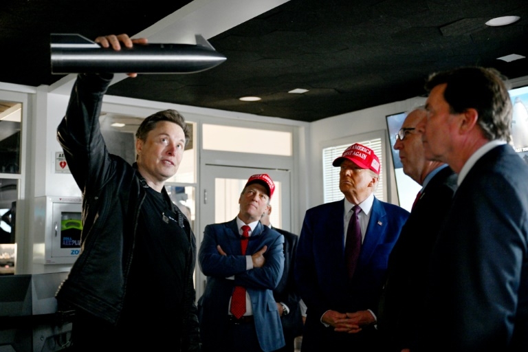 Trump-Musk showdown threatens US space plans