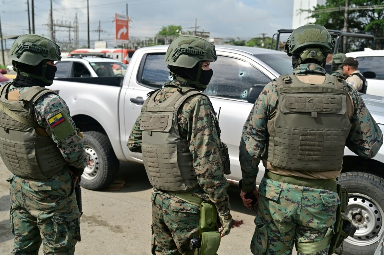 Hitmen mow down colonel in violence-torn Ecuador