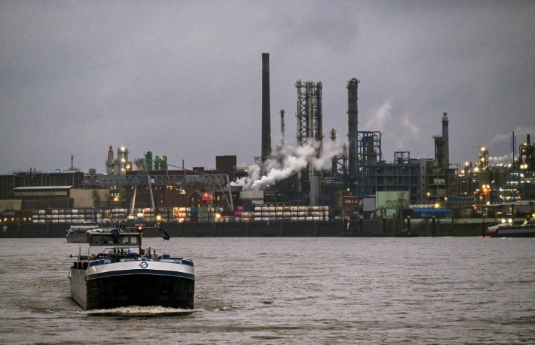 German investors cheered by tariff talks, new government