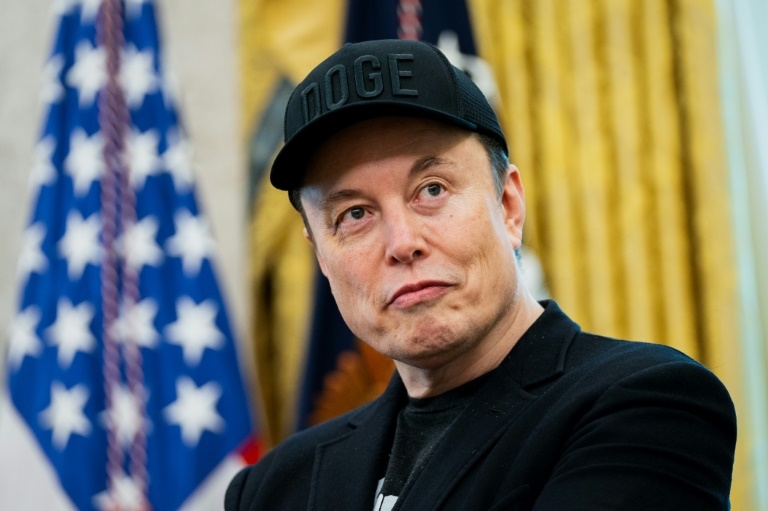 'I am NOT taking drugs!' Musk denies damning report