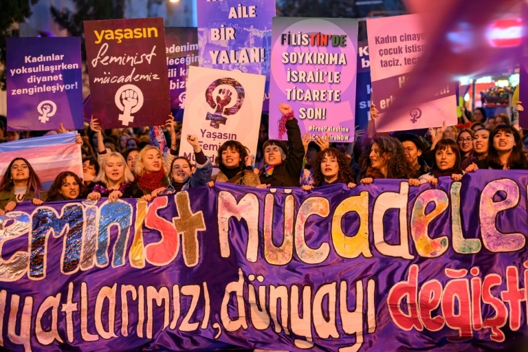Some 200 detained after Istanbul Women's Day march: organisers