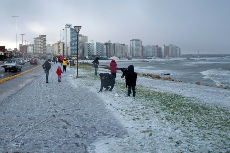 Record cold grips Argentina, Chile and Uruguay