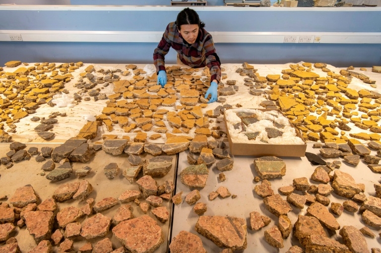 2,000-year-old Roman wall paintings unearthed in London