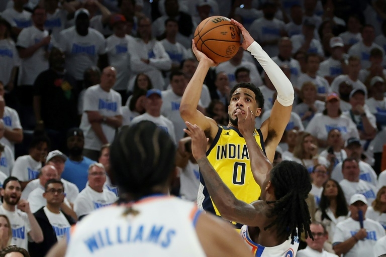 Haliburton's last-second shot lifts Pacers over Thunder in NBA Finals
