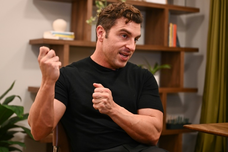 Seeking something new, Airbnb CEO promises 'perfect concierge'