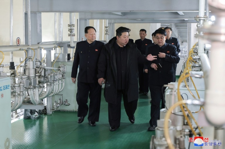 Trump prompts US allies to reopen nuclear weapons debate