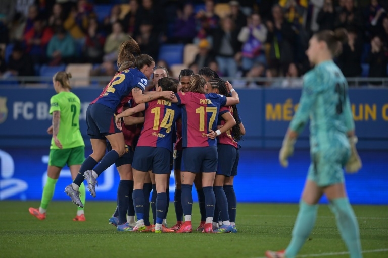 Chelsea to face Barcelona in Women's Champions League semis after Man City fightback