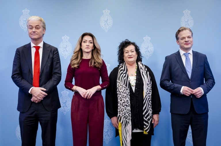 Wilders isolated as Dutch election sniping starts