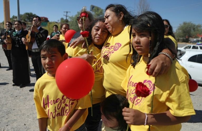 Migrant families protest after US-Mexico reunion event cancelled