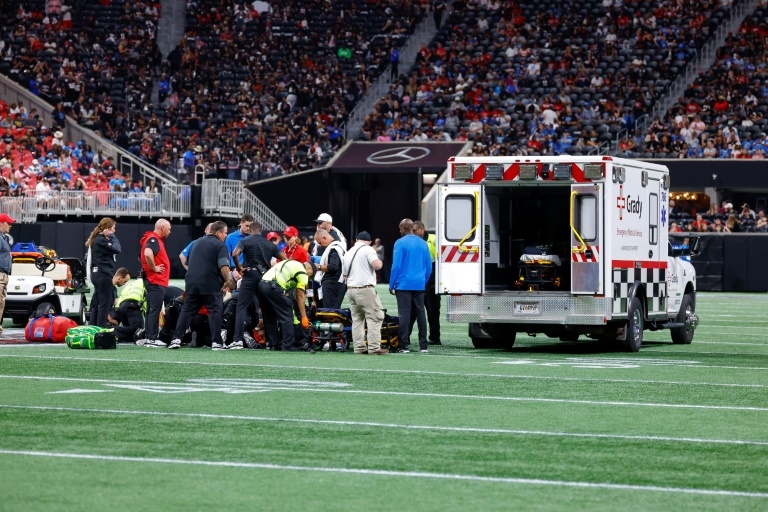 Lions' Norris hospitalized after scary injury, NFL pre-season game suspended