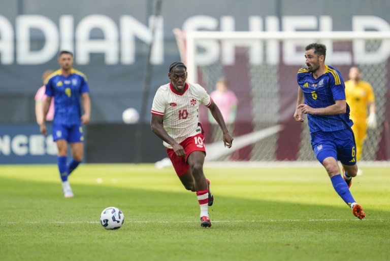 David double as Canada beat Ukraine 4-2