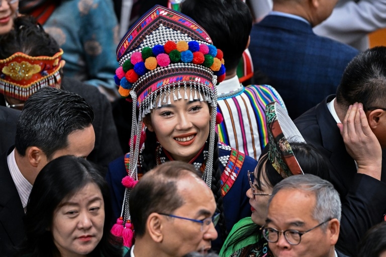 China's elite don traditional garb for annual 'Two Sessions' talking shop