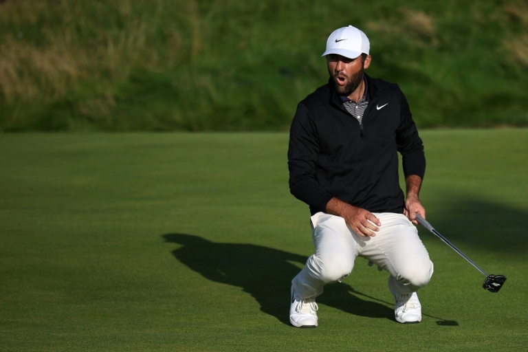 'Tiger-like' Scheffler set to spoil McIlroy dream in British Open finale