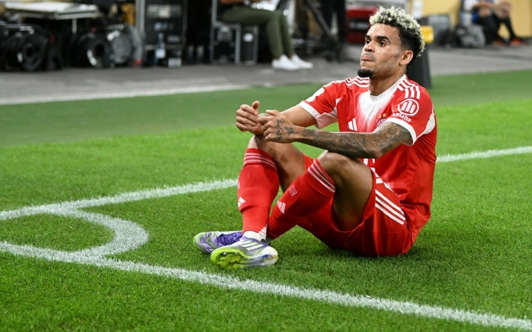 Kane and Diaz strike as Bayern beat Stuttgart in German Super Cup