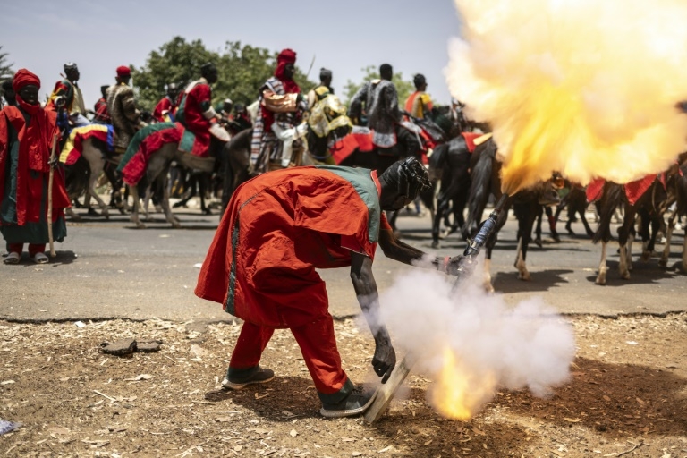 Trumpets, guns, horses: northern Nigeria's Durbar ends Ramadan in style
