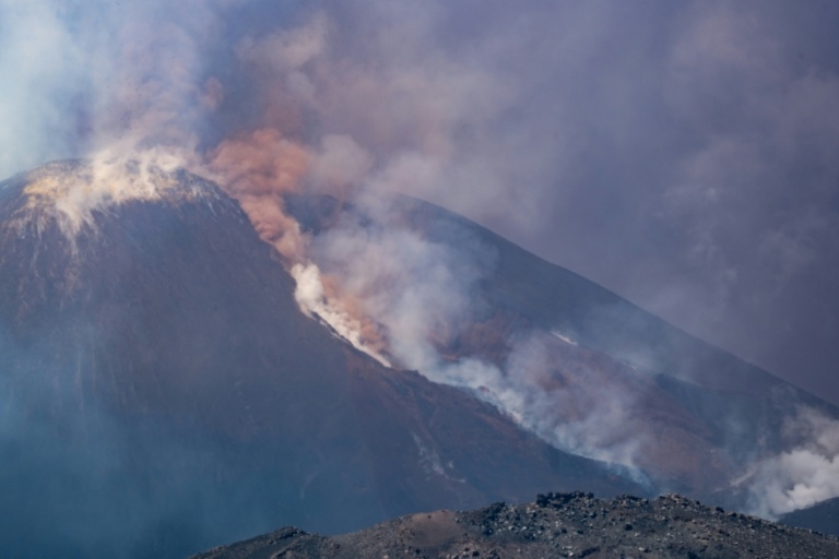Massive plume of ash, gas spews from Italy's Mount Etna