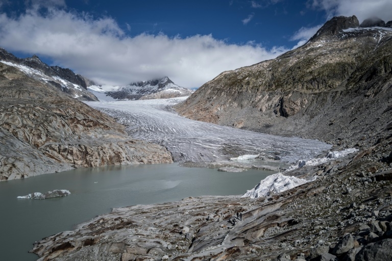 Snow cover of Swiss glaciers below average this year: study