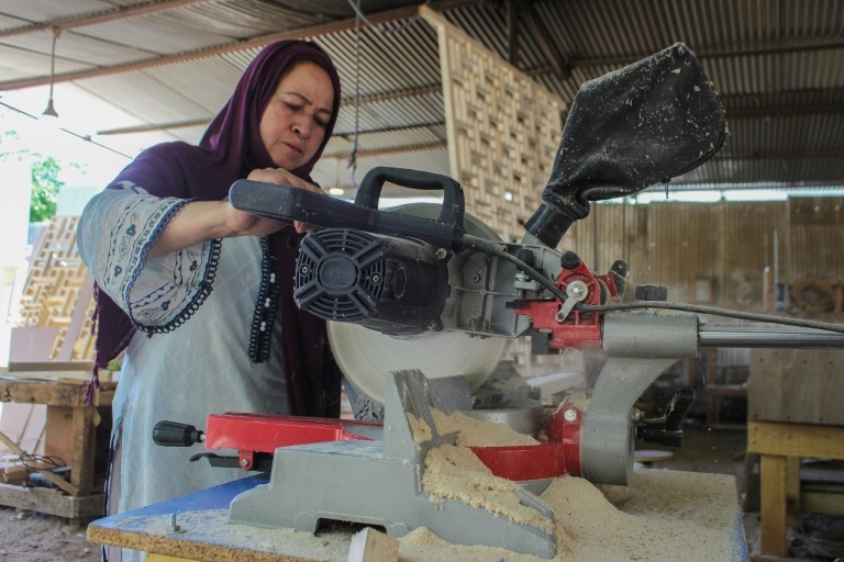 In a Pakistan valley, a small revolution among women