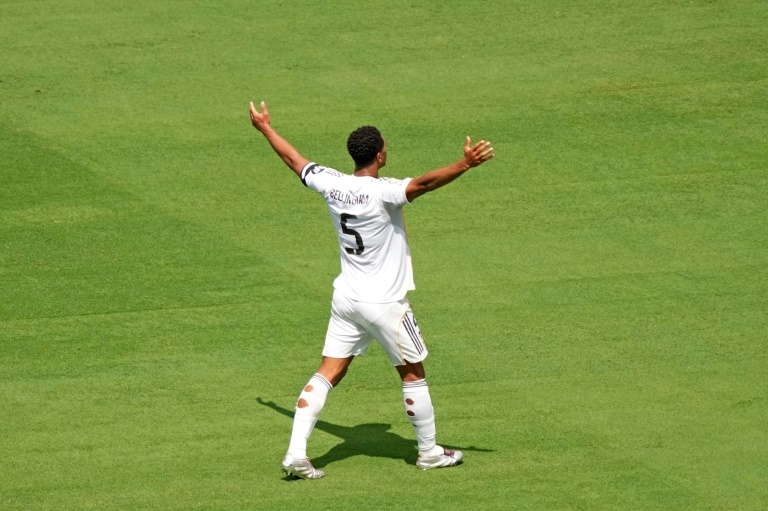 Ten-man Real Madrid show class in Pachuca win