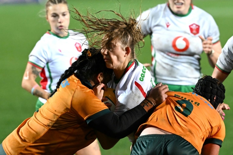 Women's Rugby World Cup to adopt flashing mouthguards to signal head impact