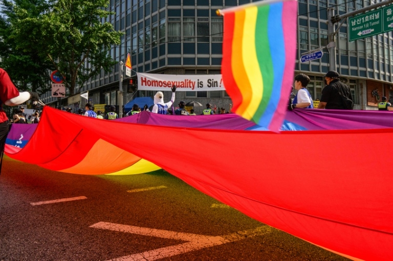 Thousands celebrate South Korean Pride parade in Seoul