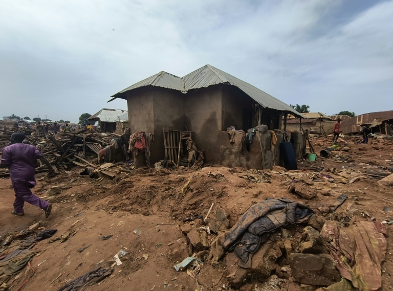 As toll rises, Nigeria flood victims recall worst disaster in memory