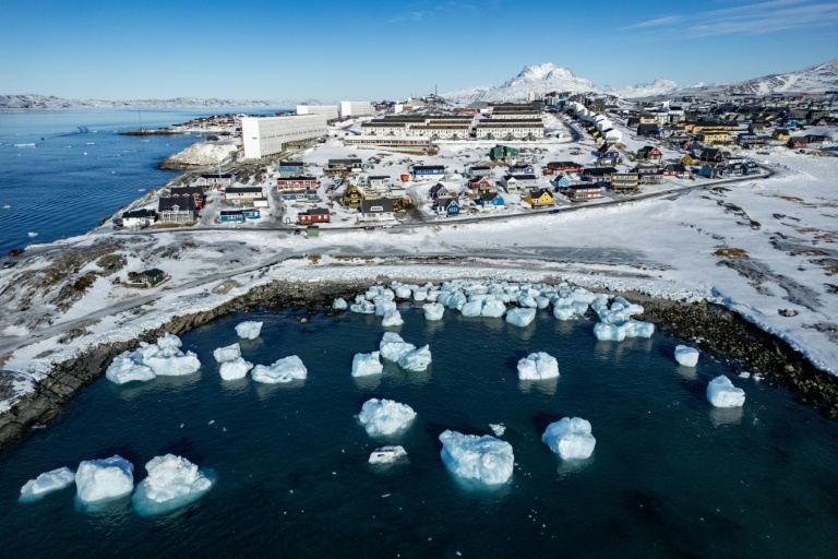 Danish PM in 'unity' Greenland visit amid US takeover threats