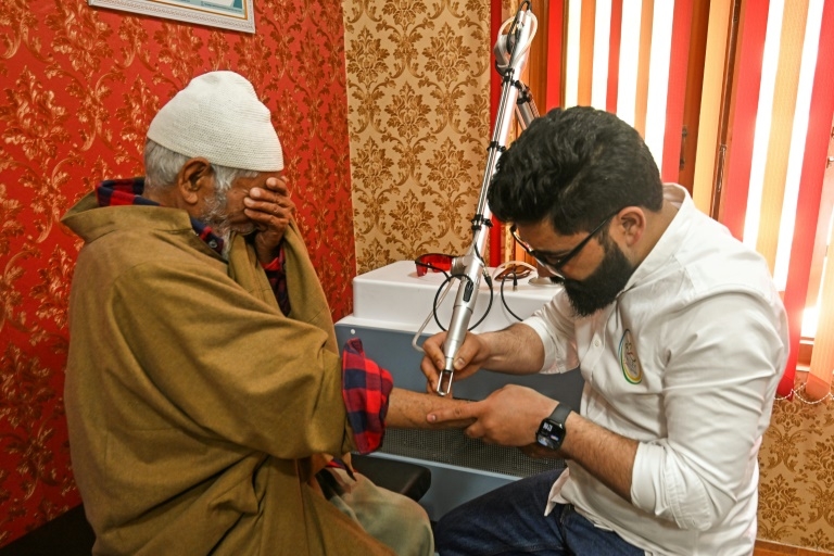 Fearing Indian police, Kashmiris scrub 'resistance' tattoos