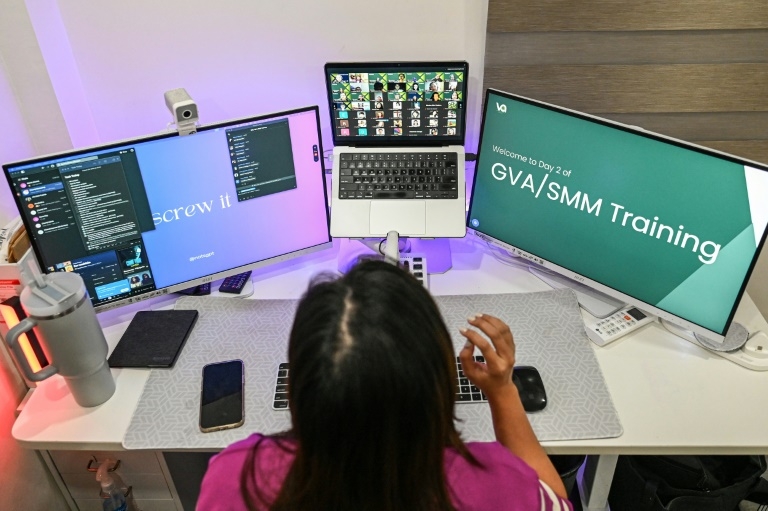Filipinos see pathway from poverty with virtual assistant jobs