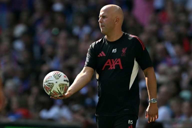Slot seeks Liverpool balance for Premier League defence