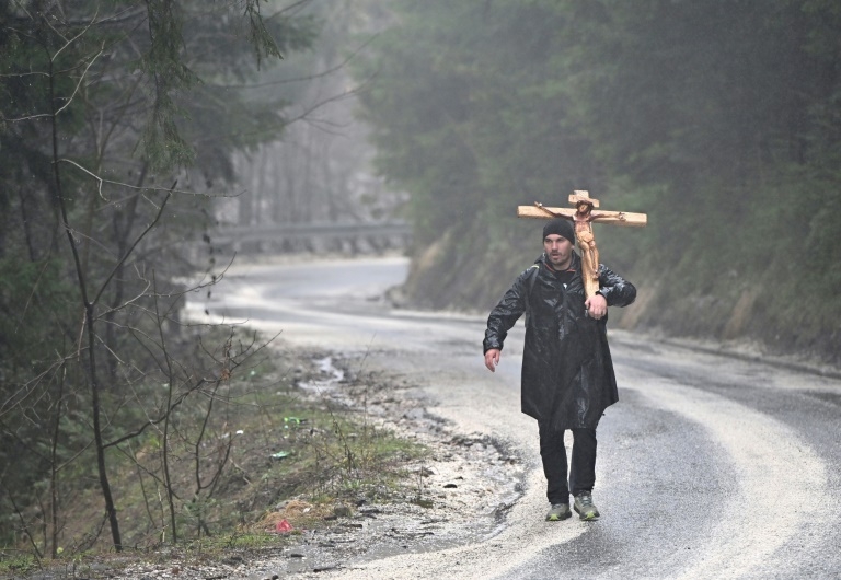 Pilgrim walks across Bosnia to help heal the lasting wounds of war
