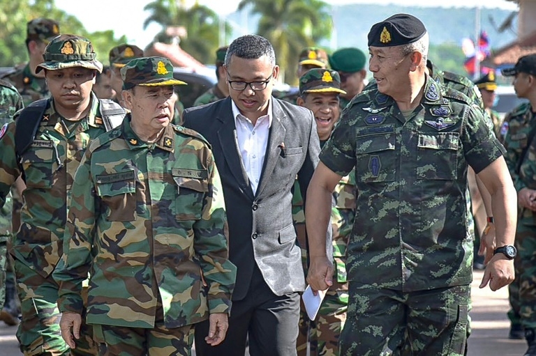 Thai, Cambodian army chiefs meet over border clash