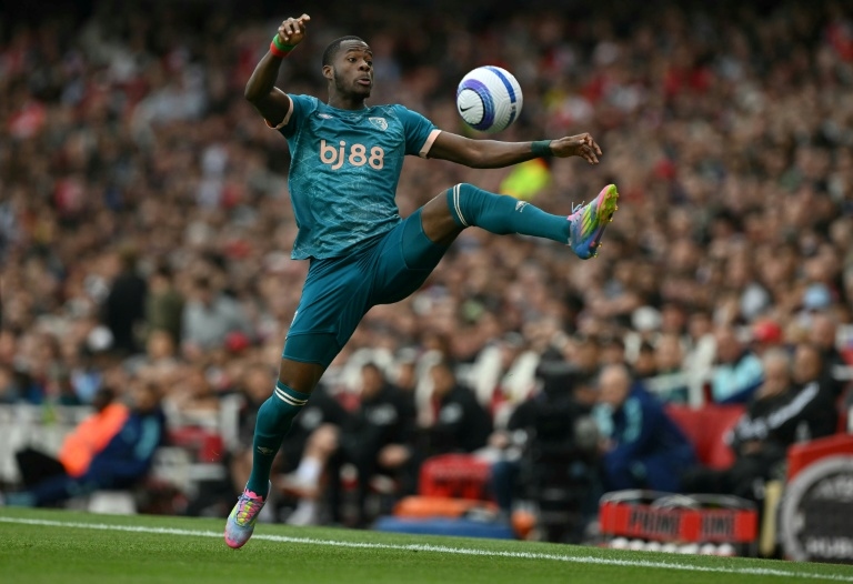 Brentford splash club-record fee on Ouattara