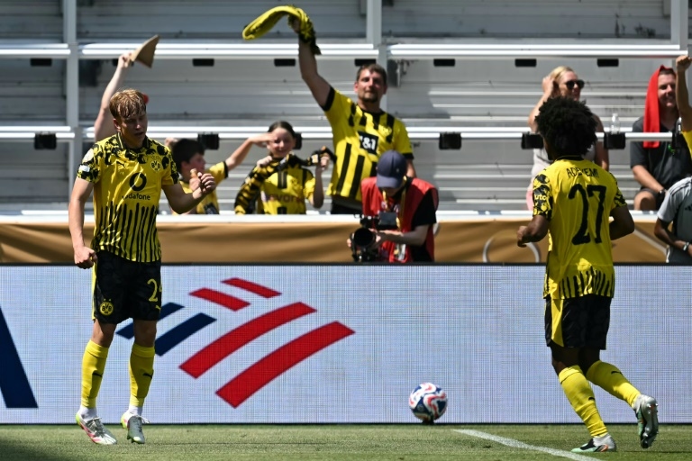 Dortmund through to Club World Cup last 16, Fluminense deny Sundowns