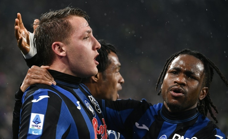 Atalanta beat Bologna to relaunch Champions League bid