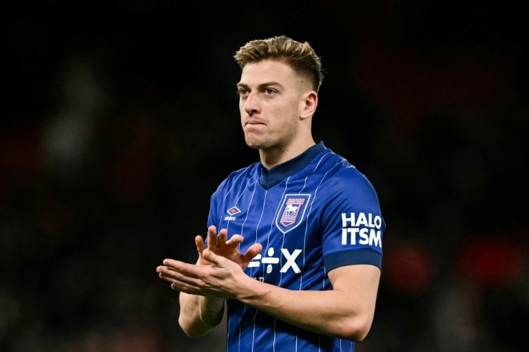 Chelsea win race to sign Ipswich striker Delap
