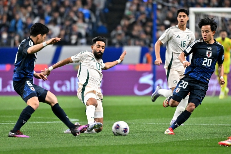 Saudi Arabia draw with Japan to keep World Cup hopes alive