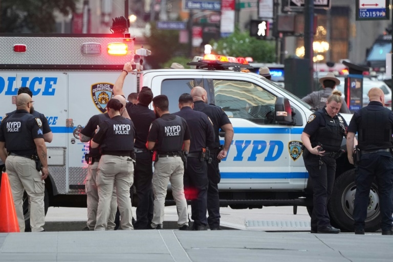 Part of central New York City locked down for 'active shooter'