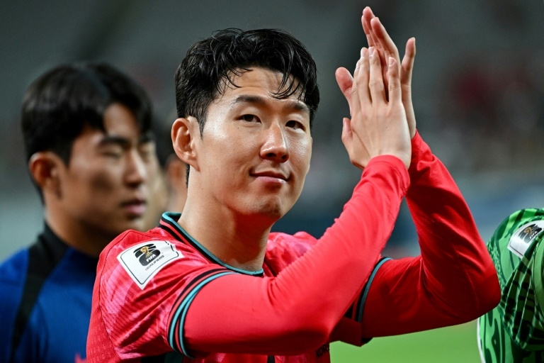 Son to 'wait and see' on Tottenham future after Saudi links