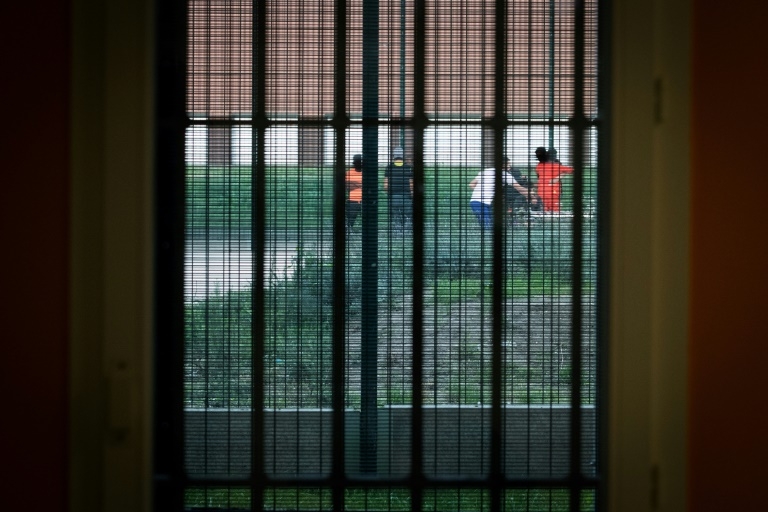 French prisons targeted with arson, gunfire: ministry