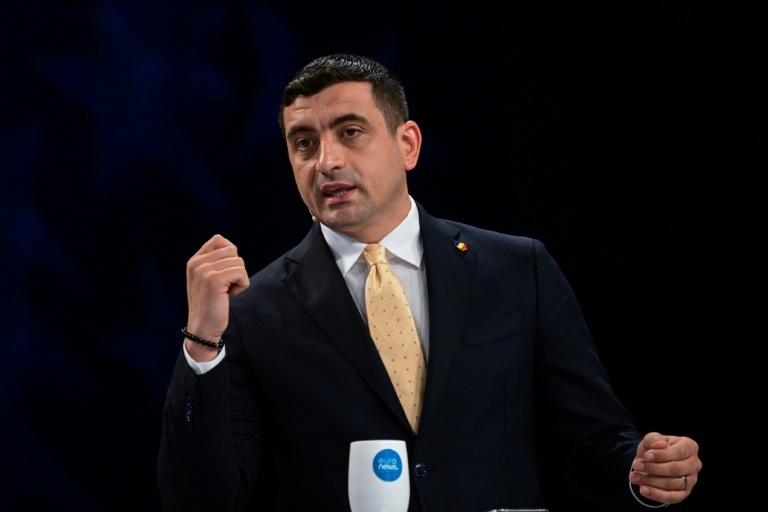 Romania's far-right candidate clear favourite in presidential run-off