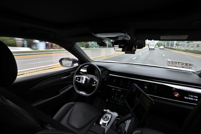Uber to launch driverless taxis in London next year